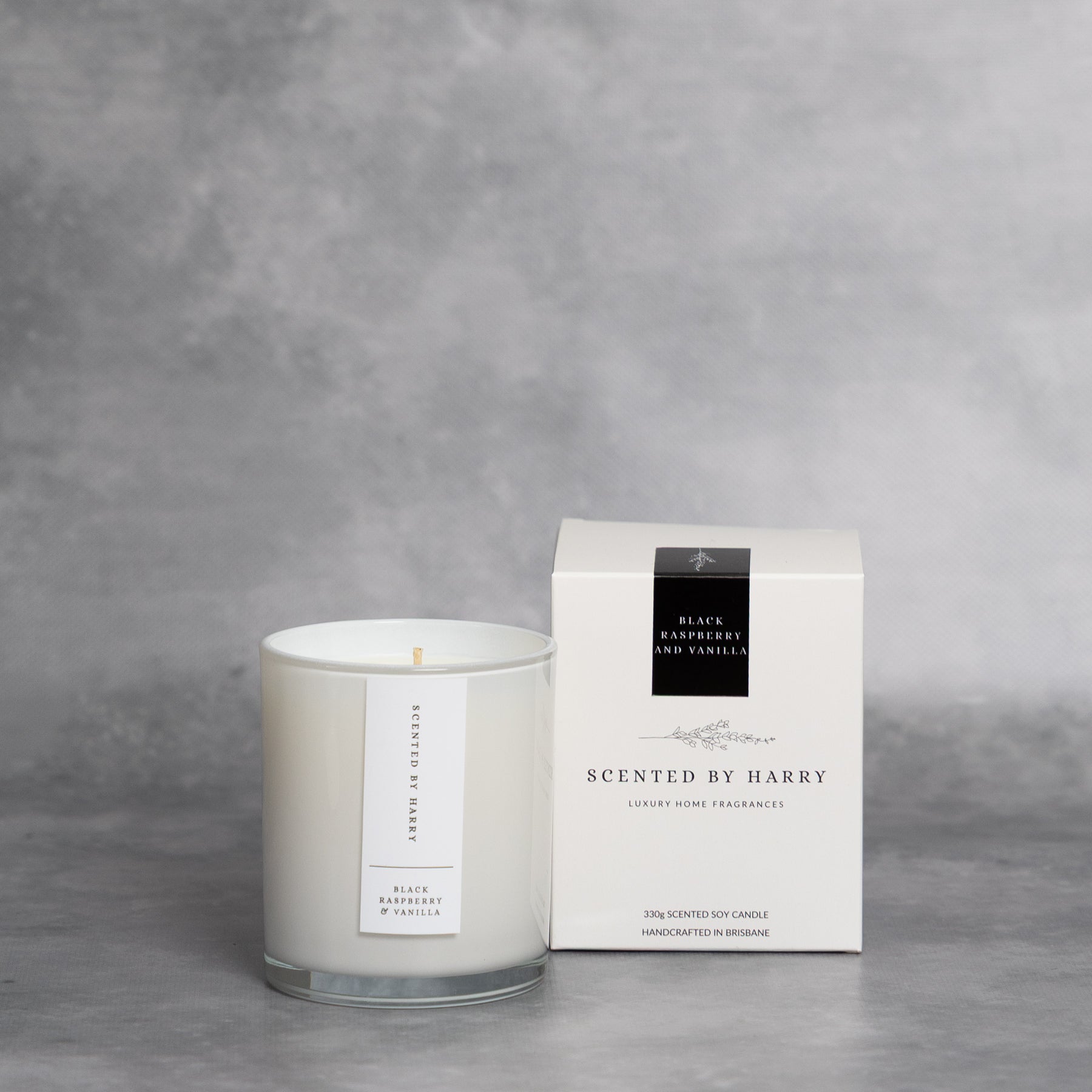 SCENTED BY HARRY. BLACK RASPBERRY & VANILLA CANDLE (330G)